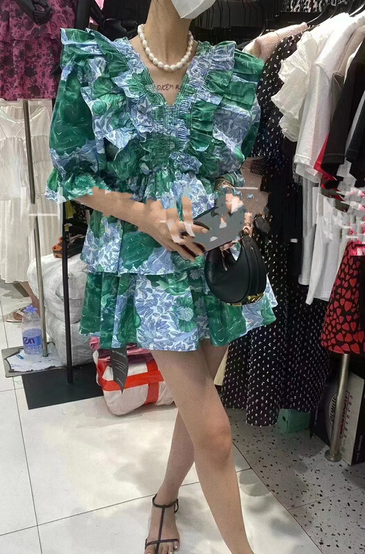 【 mi 】 western style cake flower V-neck dress 9731\pcz