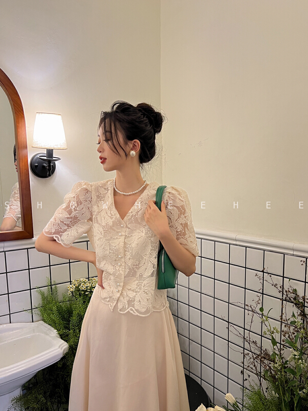[xiuxixi] sweet V-neck versatile lace shirt 9120\jhy