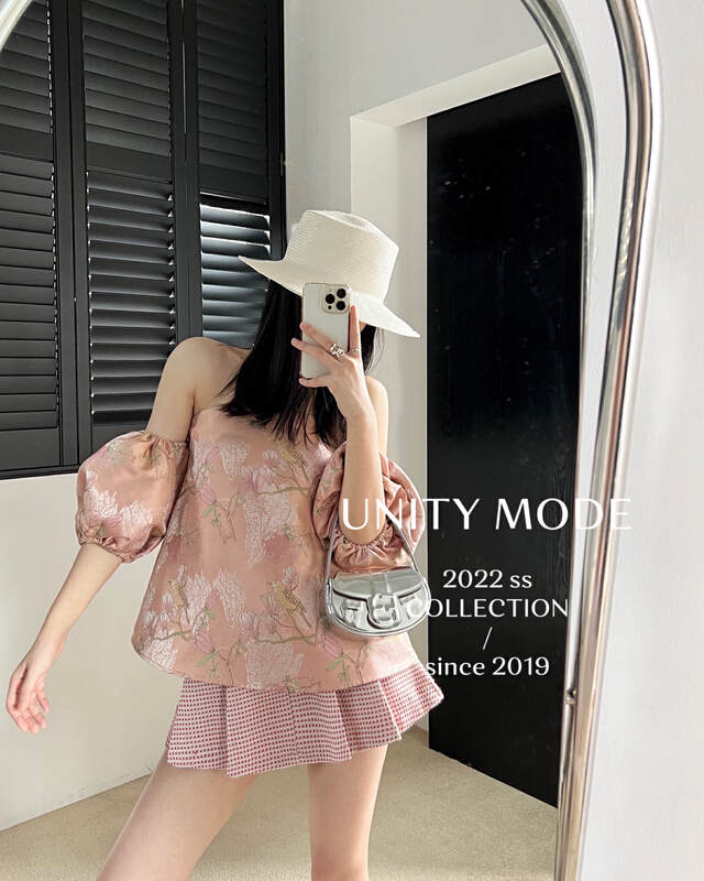 [unit] embroidered flower shirt women's off shoulder top 18010