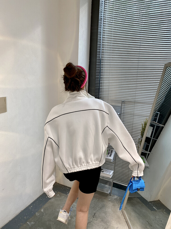 New year in early spring! [modern 197] Korean stand collar contrast short coat 9913\zyh