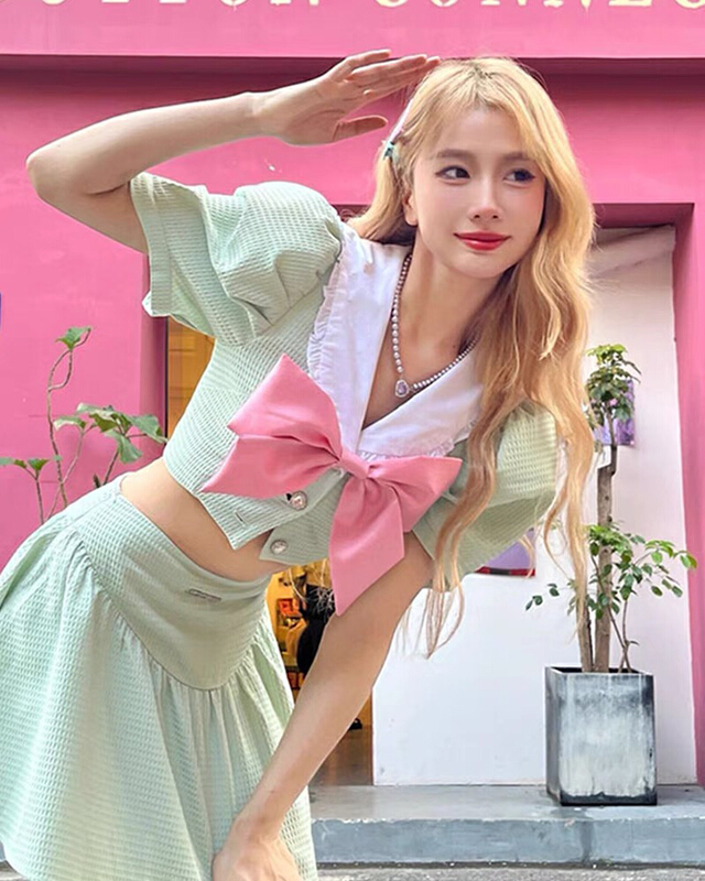 [jun.t] French small fragrant doll collar shirt + lady skirt suit (with bow) 6170\pcz