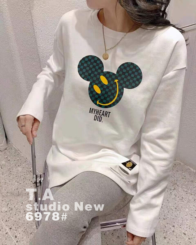 New year in early spring! [ta+] Mickey versatile round neck long sleeve T-shirt 6978\xyy