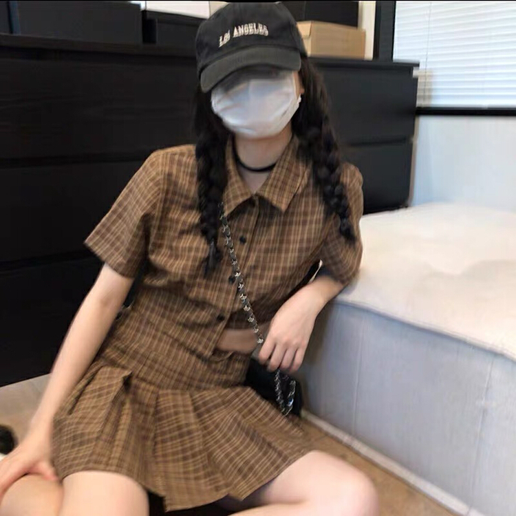 [Huaxi] bandage design short sleeve shirt + pleated slim skirt set 9090\pcz