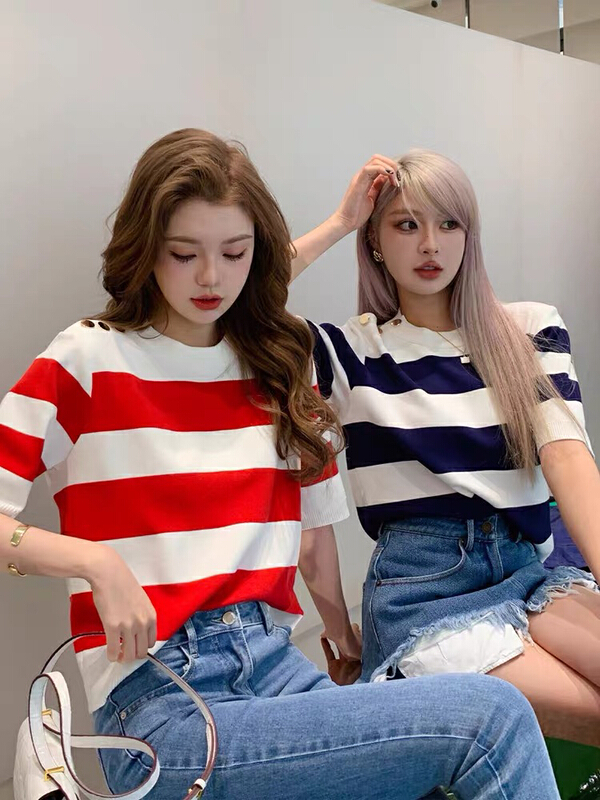 [f · P] European and American fashion round neck button stripe versatile T-shirt 8k52\hbx