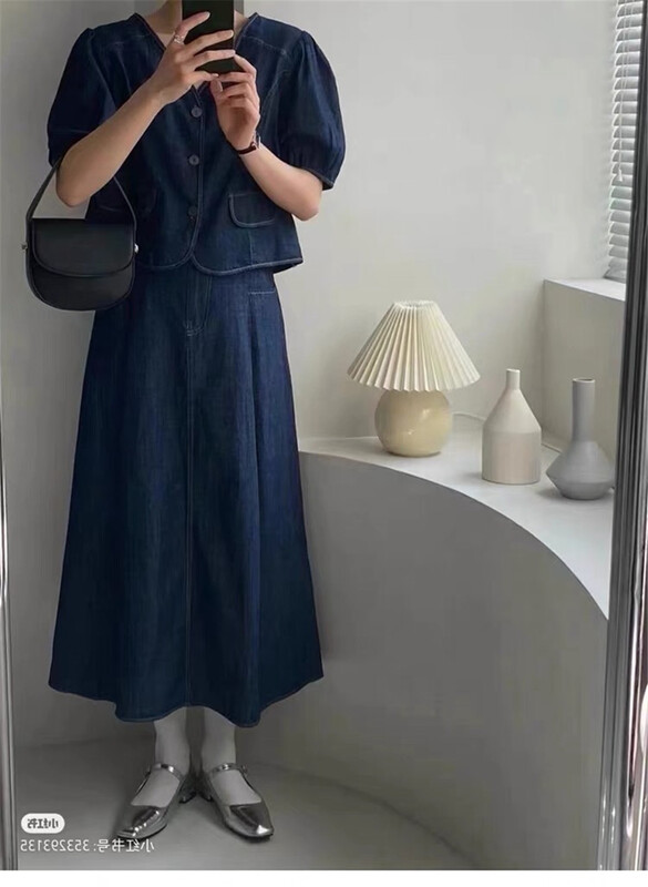 Original price 188.99! [t-platform] V-neck fashion blouse + slim skirt suit 8372\cqw