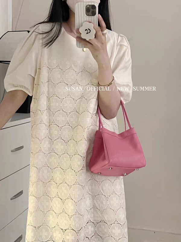 【 Susan 】 round neck small fresh embroidery dress 18961\lsw