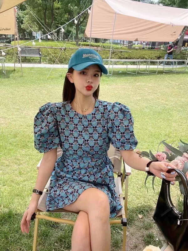 [MI] Korean version of western style waist revealing floral dress 9819\pcz