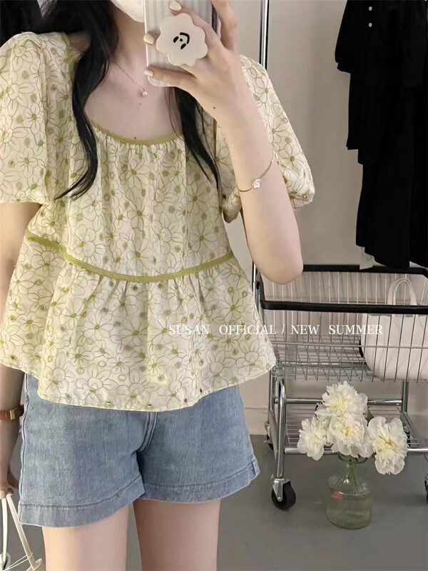 [Susan] flower color contrast square neck fresh shirt 18389\lsw