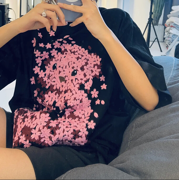 [Qianxi 88 store] embroidered Cherry Blossom bear loose short sleeve T-shirt 366\xyy