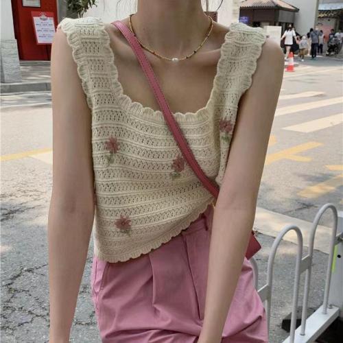Embroidered hook flower suspender vest female student design sense of minority wearing sleeveless short top versatile summer sweet