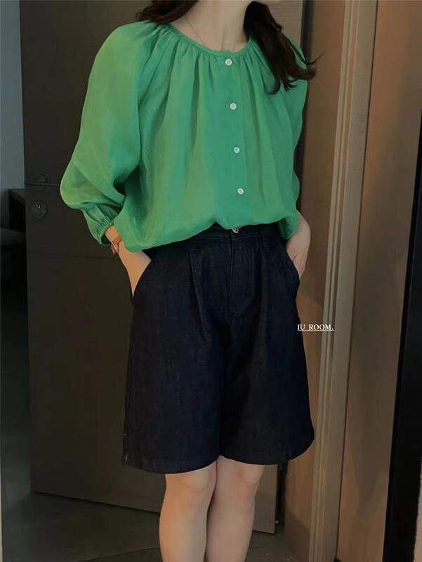 [IU room] simple solid color breasted round neck sunscreen shirt 1167\xyy