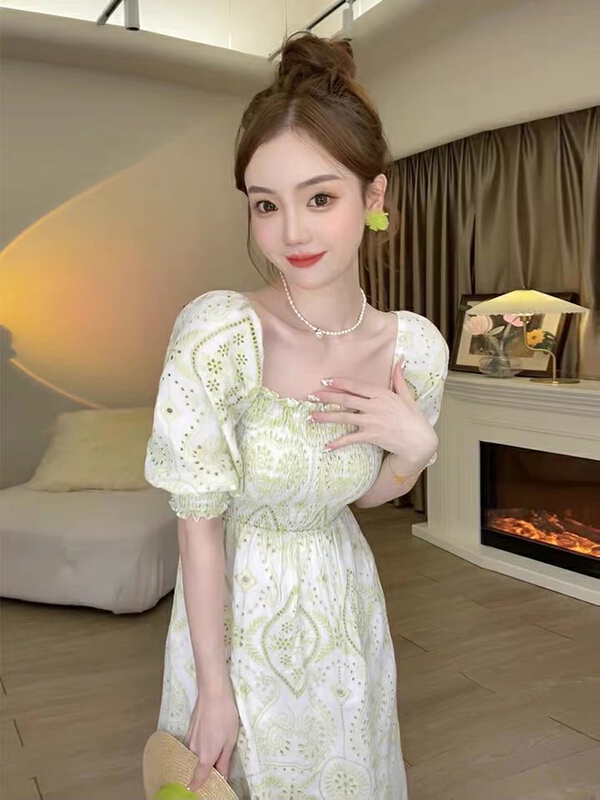 [Kiki studio] ladies' embroidered Square Neck Dress 6033\hjy