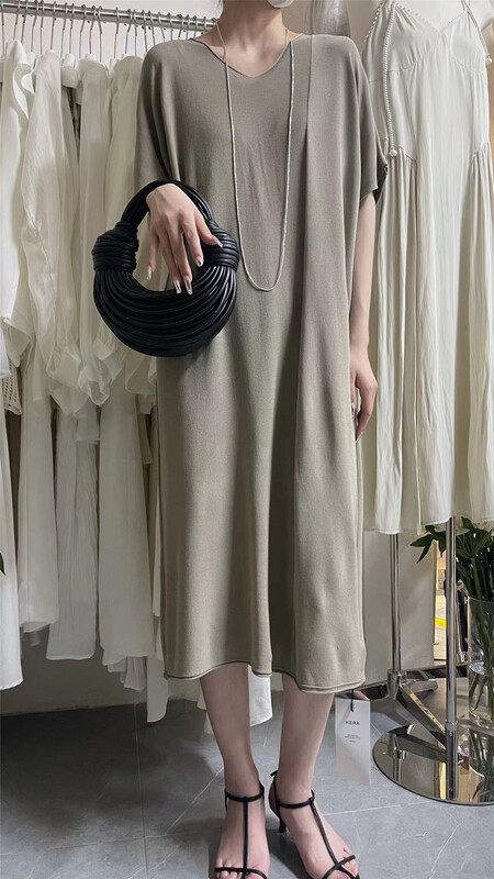 [Hera] V-neck casual simple dress m671\l