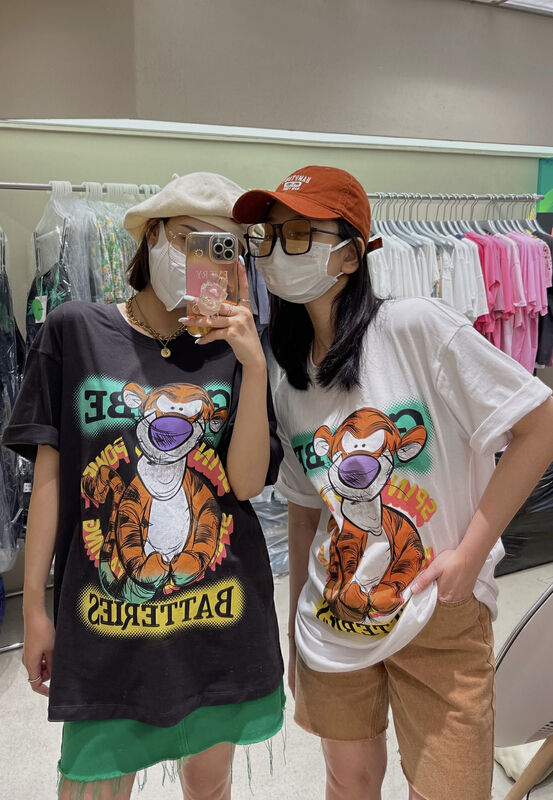 [attitude] round neck loose Tiger Print short sleeve T-shirt aq4511
