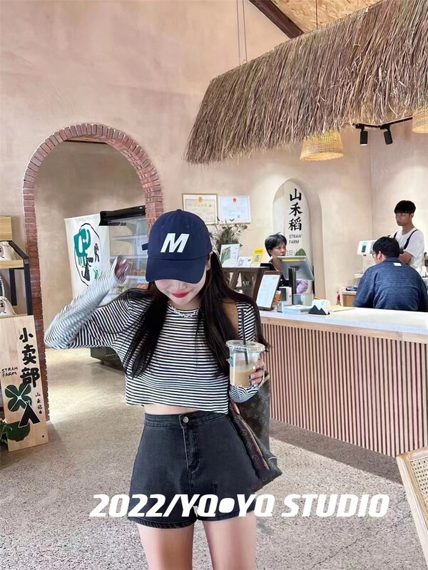 [yyq] stripe short comfortable sunscreen shirt (only selling tops) 1073\l