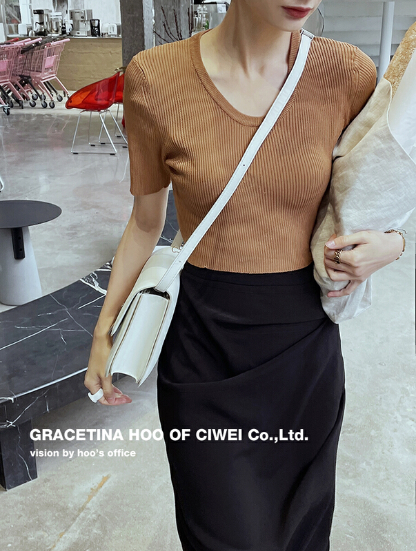 [gracetina Hoo] simple U-neck versatile slim knit short sleeve T-shirt Z803