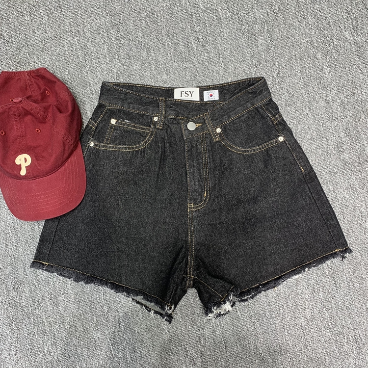 [x2 Vance feather] Korean slim personalized label denim shorts 6130\wtt