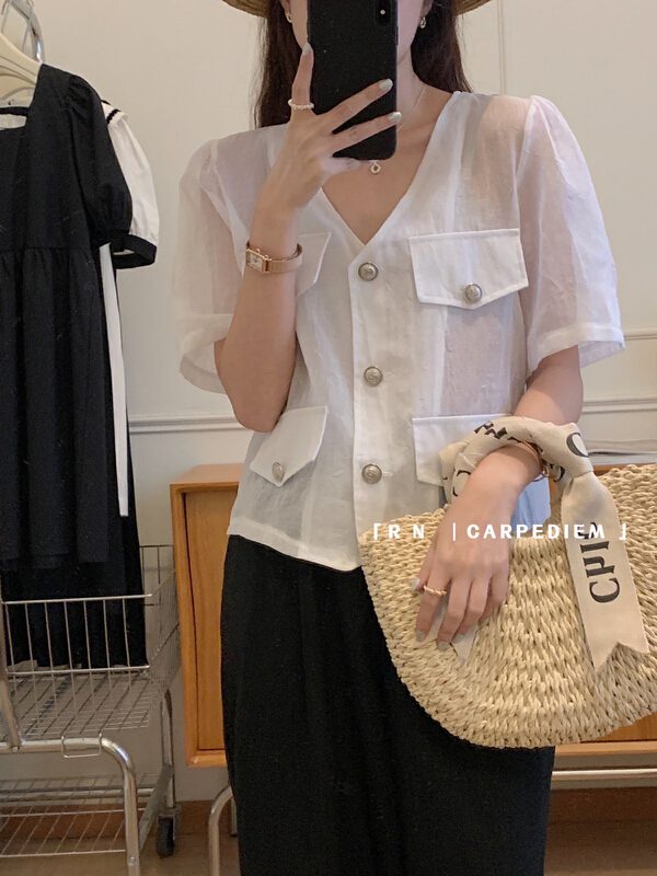 [R n] Korean version V-neck fake pocket design, foreign style, fashionable small shirt (only selling small shirts) 81306\ll