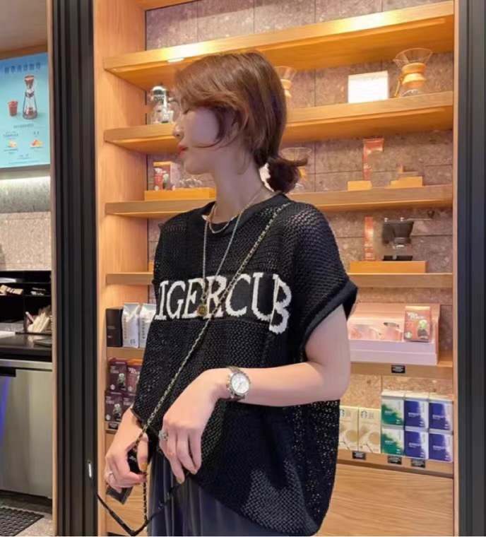[Hello cherry chelizi] Korean letter hollowed out T-shirt 26995\wtt