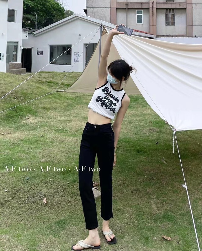 [buyer Yan Xuan Dai Jia'er] Korean slim fitting little leg jeans f81139\cl