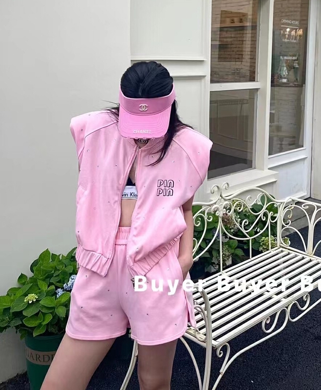 [buyer] Hot diamond sleeveless zipper Vest + casual versatile Shorts Set 0391\wtt