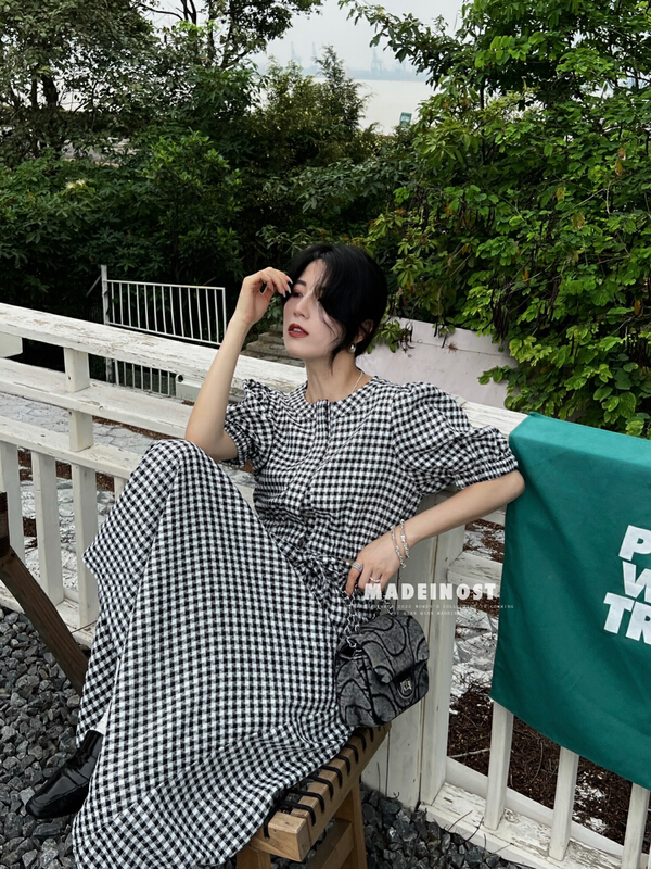 [OSHA madeinost] retro Bubble Sleeve Plaid top set Plaid A-line umbrella skirt 86366