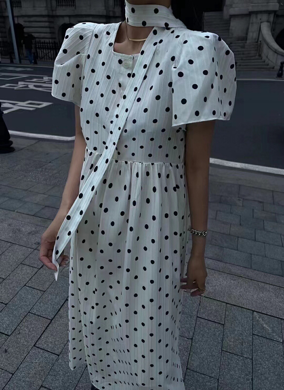 【 mi 】 Korean version square neck flare sleeve Polka Dot Dress (with waist rope) 9729\pcz