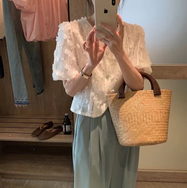 [y.jia EJA] three dimensional flower exquisite shirt 6805