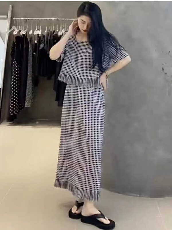 [mi ni] small fragrance high sense square neck shirt + Split check skirt set 1206\pcz