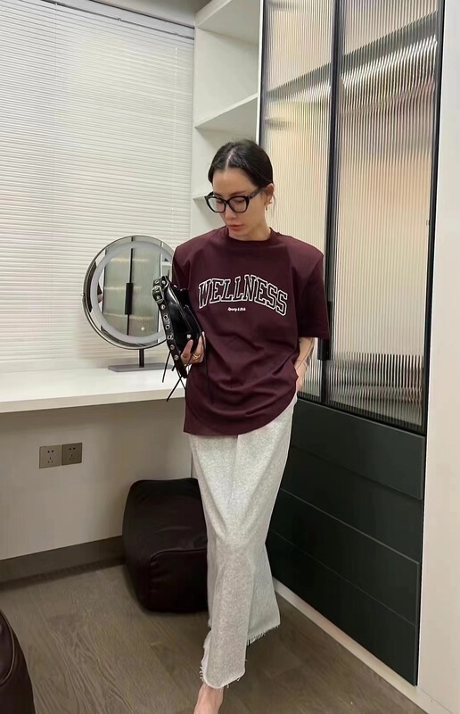 [East room] lettered print Pullover short sleeve T-shirt 11-10\wtt