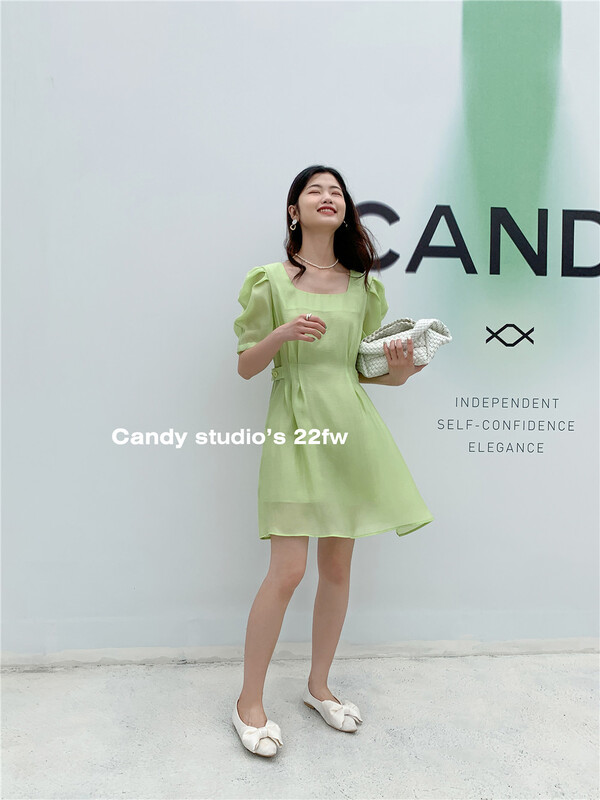 [candy] fresh and simple square neck bubble sleeve with slim waist short dress 8307\zjy