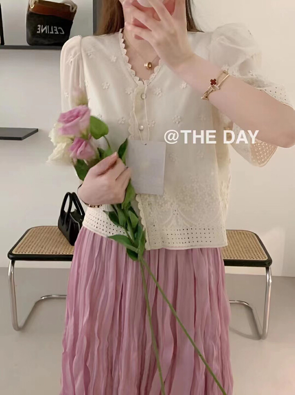 [the day] French heavy industry embroidery three-dimensional flower shirt 8975\ll