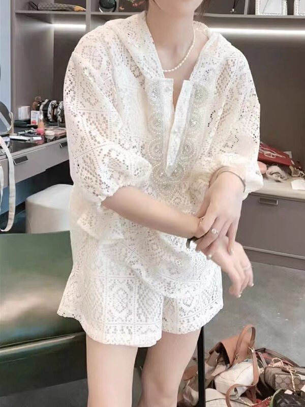 [jun.t] design sense V-neck lace shirt + loose and slim casual Shorts Set (only selling sets) 6148\pcz