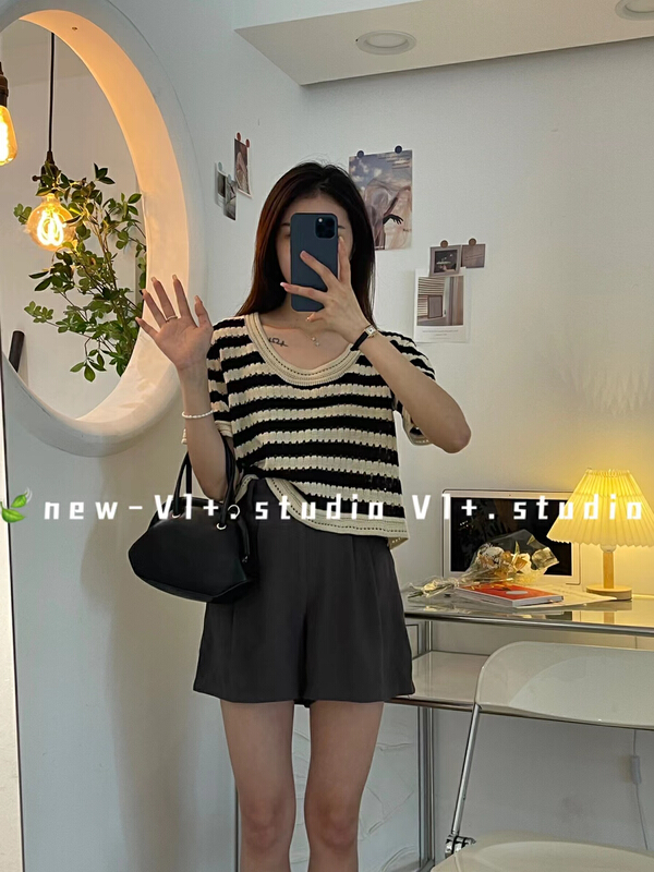 [vi+] Korean hollow stripe shirt 1017\lsw