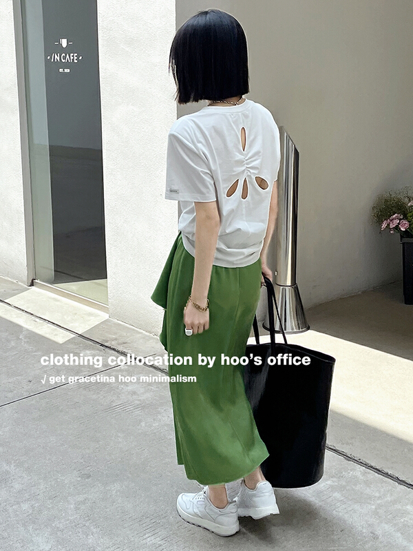 [gracetina Hoo] careful machine hollowed out pleats slim fit short sleeve T-shirt t2156
