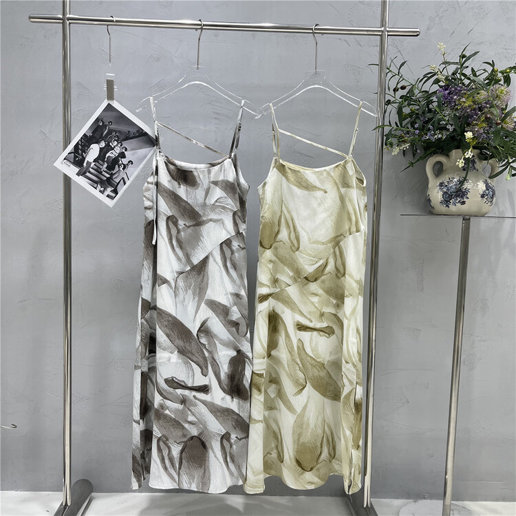 Cxdhh/ new year in early spring! [Boran Boran] Korean version simple and versatile halo dyed suspender dress ys1-xb3-22b6095q\hll
