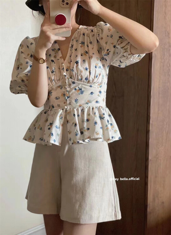 [hey Bella] V-neck floral comfortable shirt 3068\ll