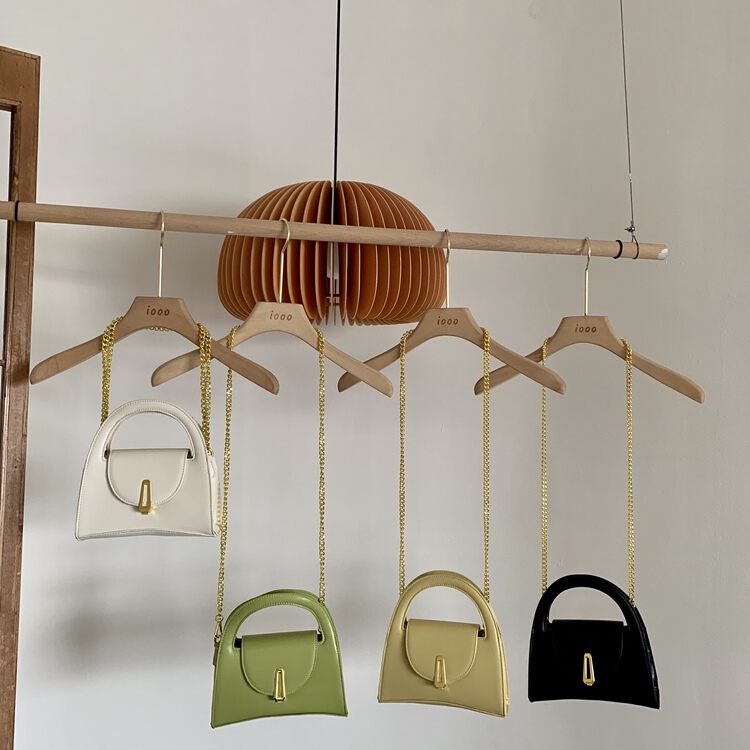 Original price 57.40! [double C] temperament Design Handbag 8026\cyq
