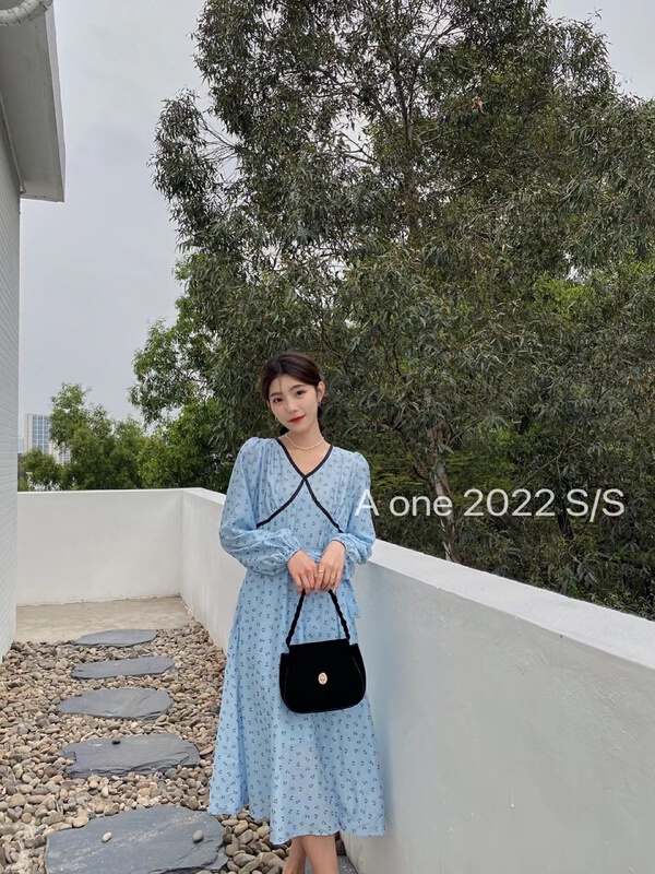 New year in early spring! [A-One] temperament floral V-neck small fresh dress (without belt) 22035\hjy