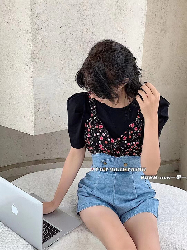 [yiguoyiguo] sexy wave point Vest + Short Sleeve T-Shirt set inside 68260\pcz