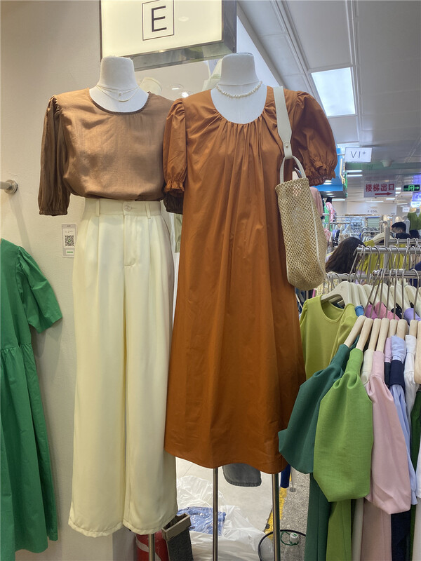 Original price 73.72! 【E】 Korean solid loose bubble sleeve dress (without bag) 18053\xyy