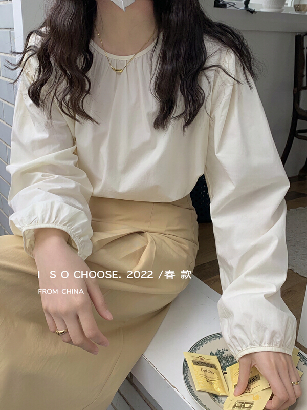 New year in early spring! [ISO Korean] round neck loose fold design versatile solid color sweet blouse 2810\hjy