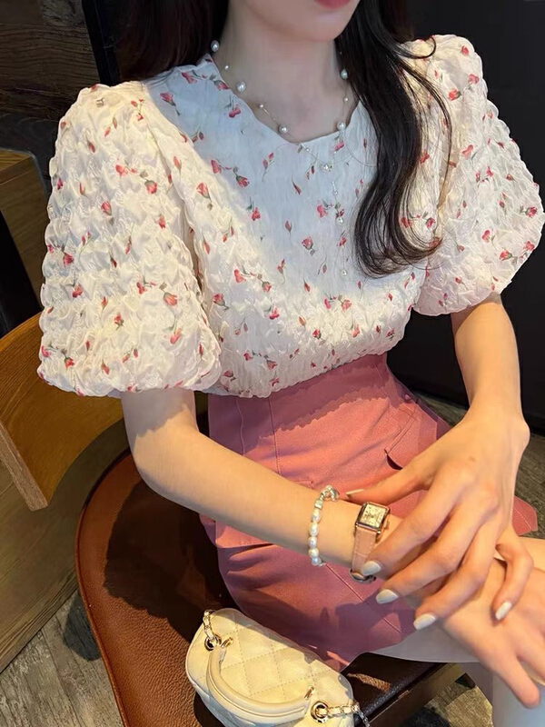 [Huaxi] minority French Style Floral Top + fashionable and versatile skirt suit (suit only) 9136\pcz
