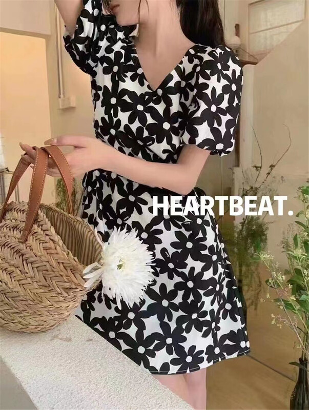 [hearteat] V-neck bubble sleeve waist print dress 563\zjy