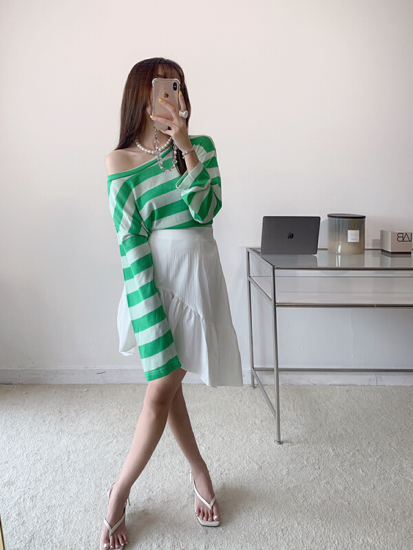 [Vanessa] open back skin friendly breathable stripe sunscreen shirt 6318\ozq