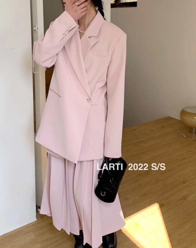 New year in early spring! [larti] fashionable suit + simple skirt two piece suit 88825\ll