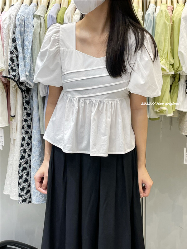 [Max original] simple temperament square neck bubble sleeve shirt 98288\hbx