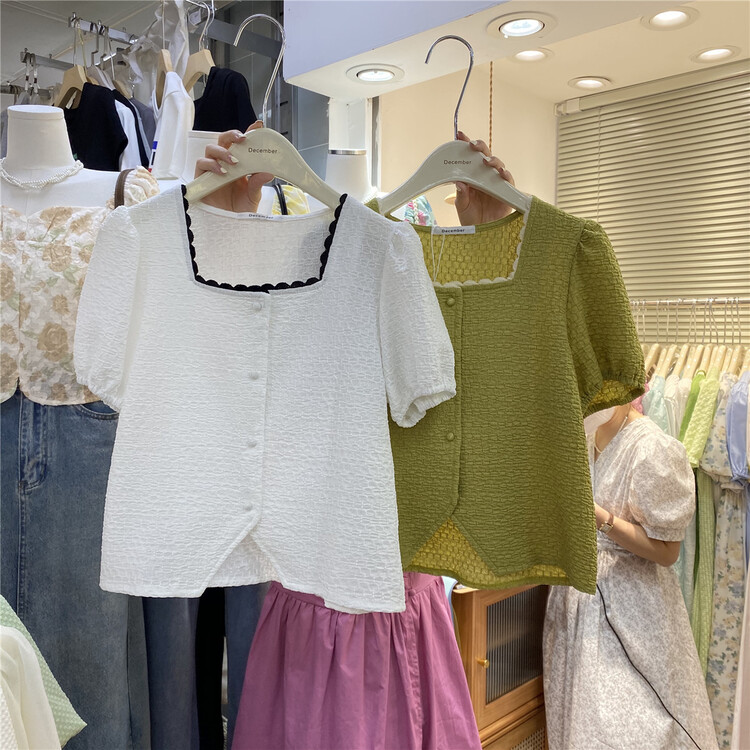[December] Korean version of lady's Square Neck Shirt 6689\hjy