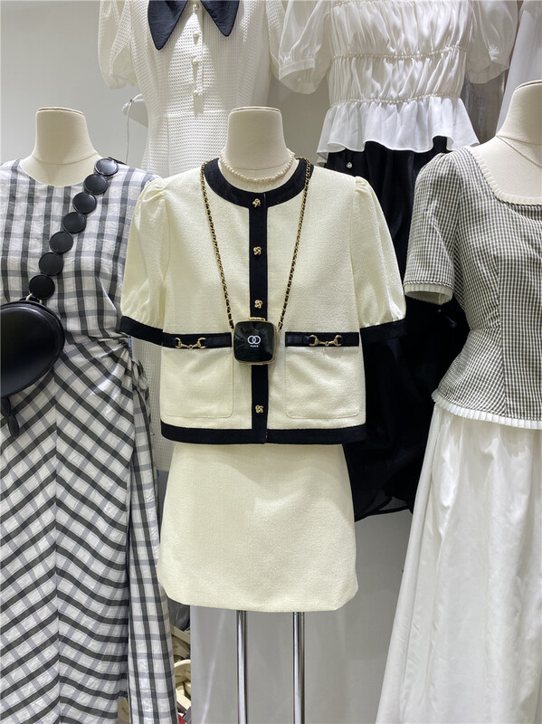 [u.me] round neck color contrast single breasted short sleeve +a-line simple skirt temperament small suit (only suit) 18832\hjy