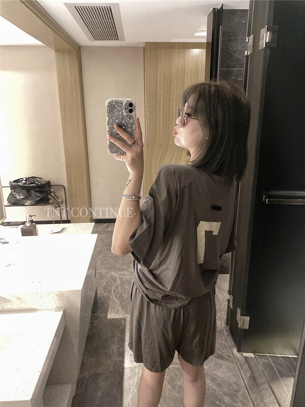 [TNT continue] Korean round neck short sleeve T-shirt + elastic waist drawstring casual Shorts Set (T-shirt + pants only) 60065\l